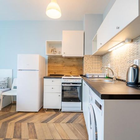 Cozy Little Apartment In Studentski Grad Sofia Exterior photo