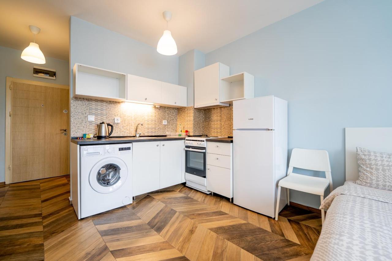 Cozy Little Apartment In Studentski Grad Sofia Exterior photo